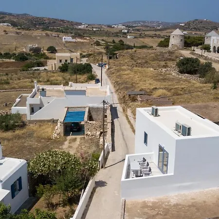 בית נופש Traditional White House2